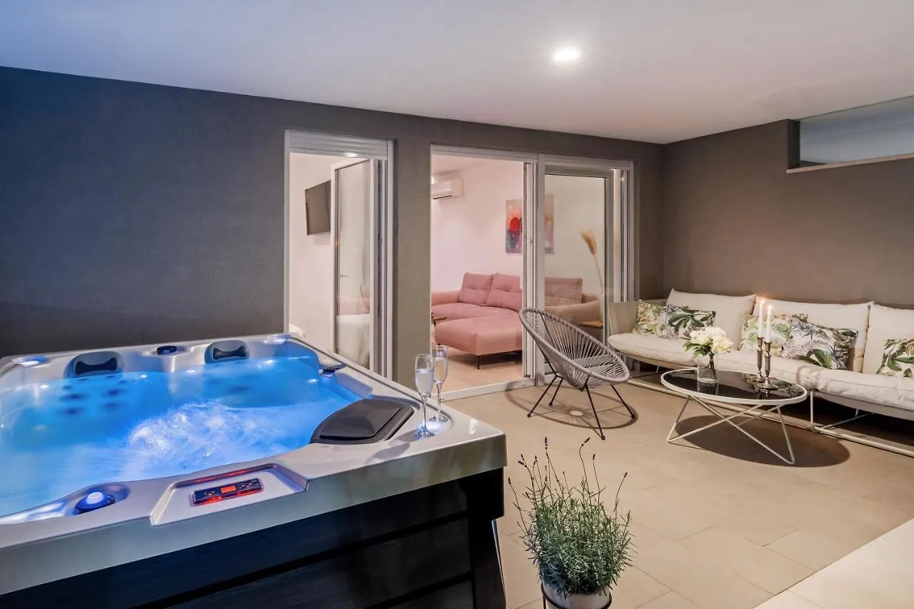 Zaloo, Luxury Apartment With Sea-View And Jacuzzi Split 0*,