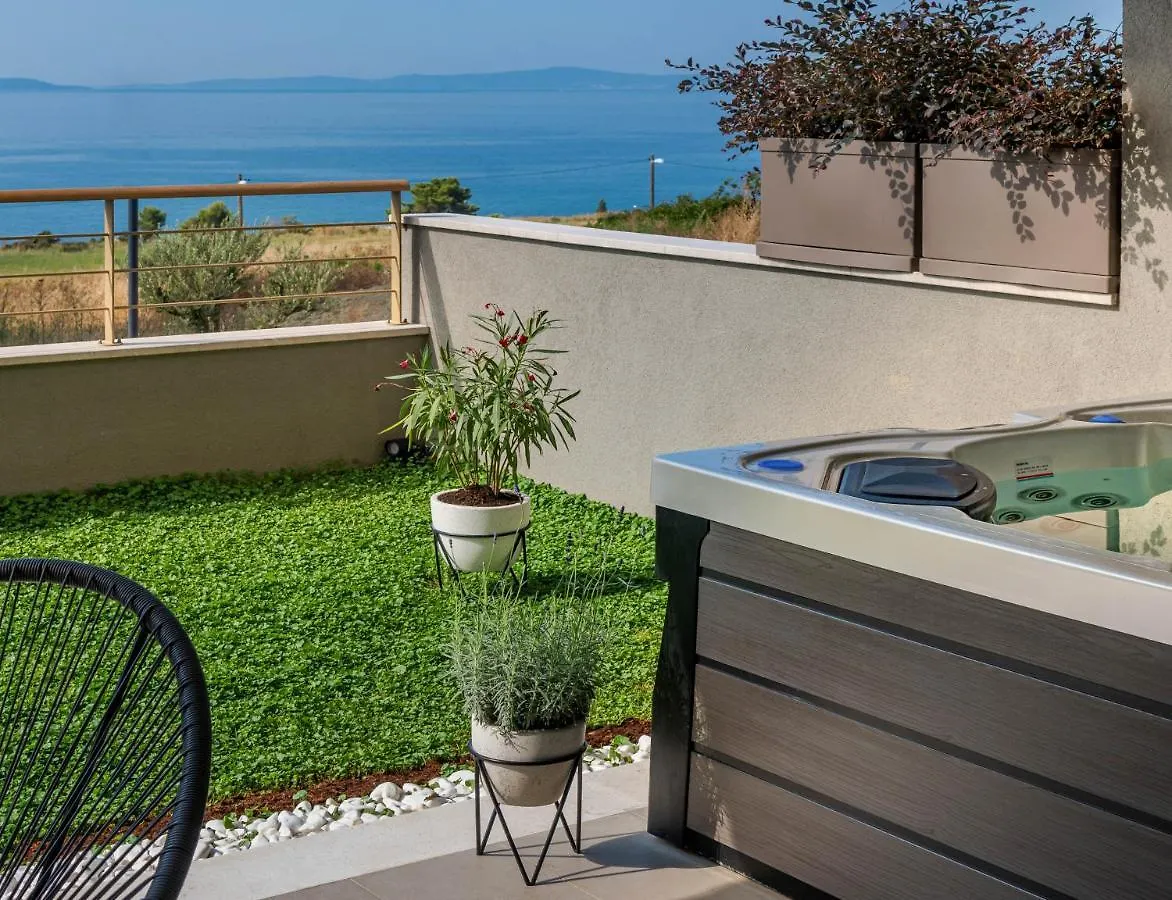 Zaloo, Luxury Apartment With Sea-View And Jacuzzi Split